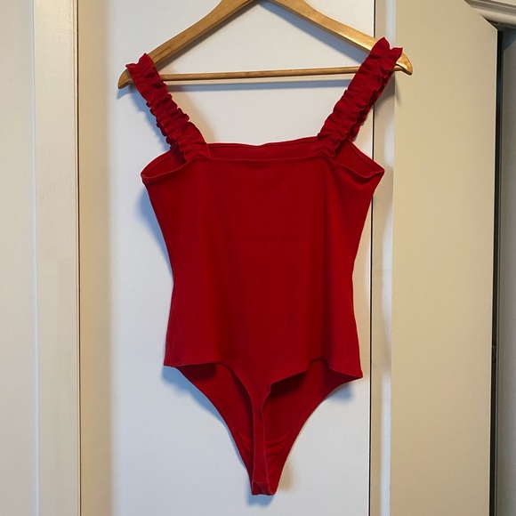 Aritzia - Sunday Best bodysuit - Picture 2 of 3